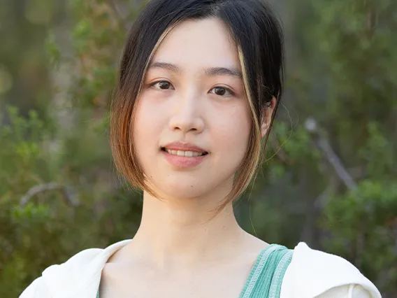Jiawen Wu Headshot 2024